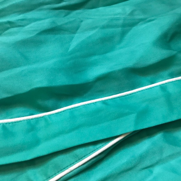 NWT Forever 21 Satin Short Robe - Picture 5 of 6